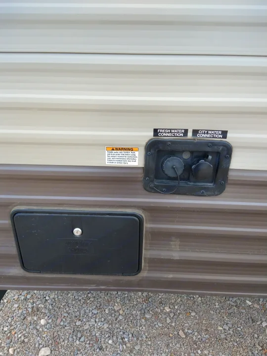 This rv rental features external city/fresh water connections & an auxiliary shower for convenient outdoor use.. Forest River Cherokee Wolf Pup 2017