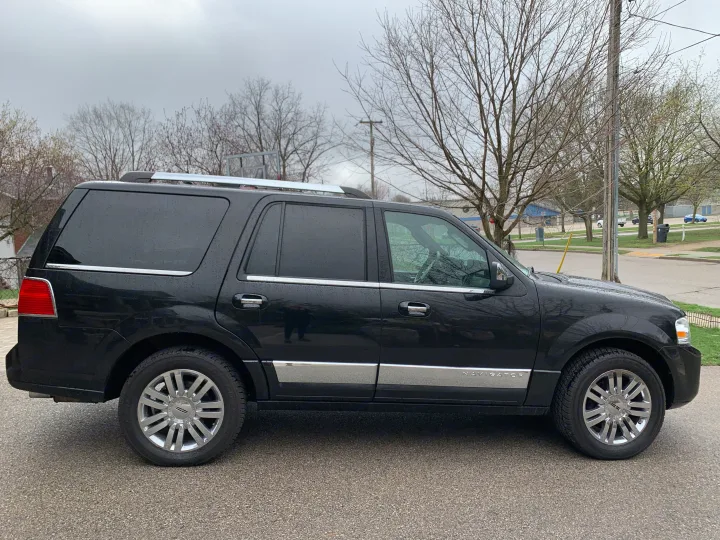Lincoln Navigator 2012