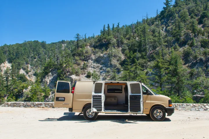 Chevrolet Express 2003
