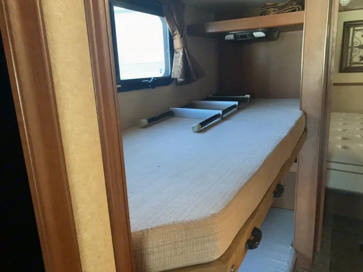 Fleetwood Bounder 2015
