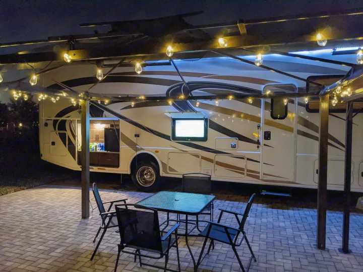 Thor Motor Coach Hurricane 2020