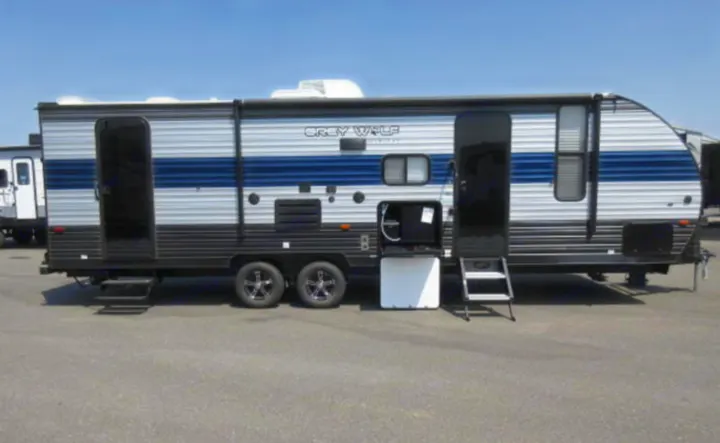 Check out the outdoor burner/fridge/rinse station!. Forest River Cherokee Grey Wolf 2021