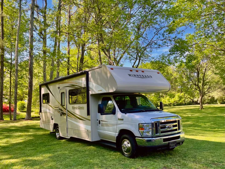 She's a beauty! Small, manageable, self-contained Class C equipped with all the comforts of home. . Other Other 2018