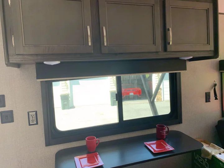 Small kitchen bar for eating/ sitting. Jayco Jay Flight 2021