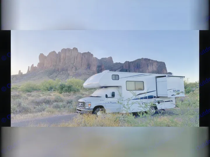 Winnebago Outlook 2019