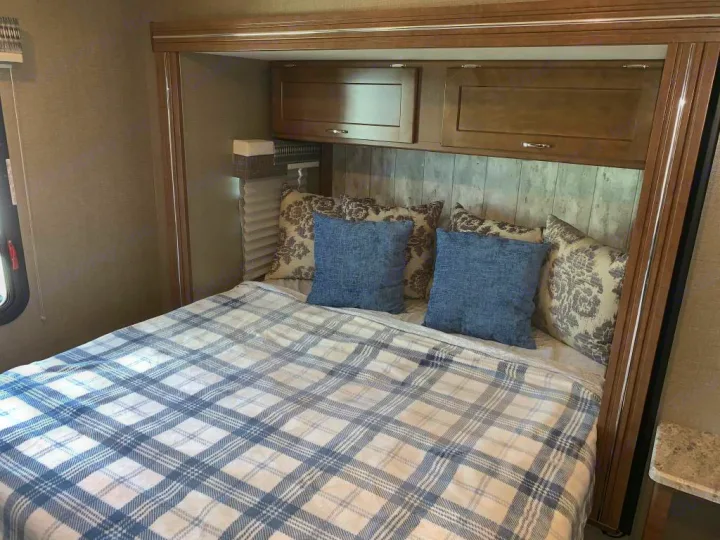 Winnebago Outlook 2019