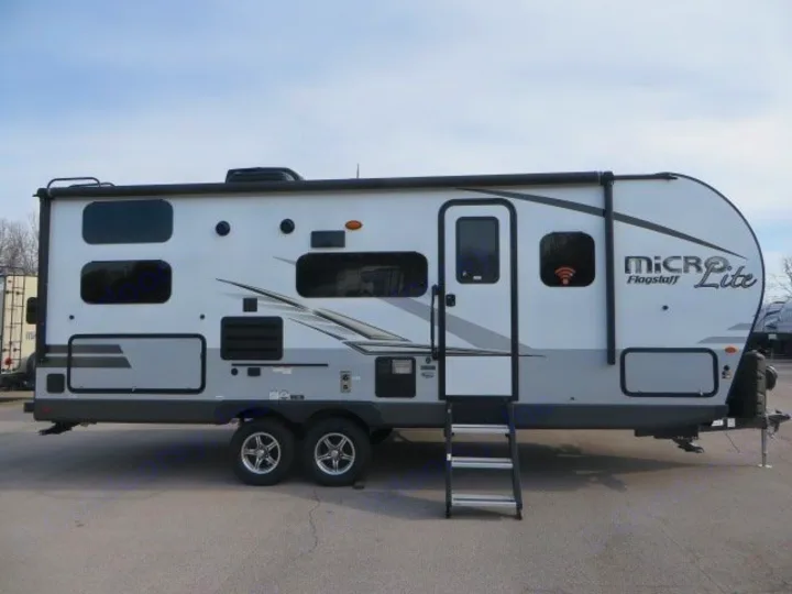 Forest River Flagstaff Micro Lite 2020