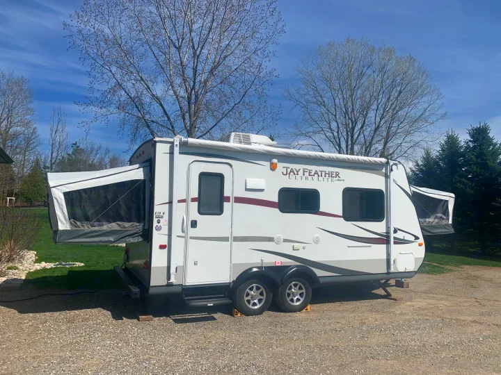 Jayco Jay Feather Ultra Lite 2013