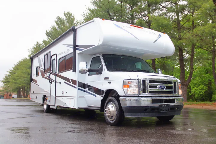 Coachmen Freelander 2021