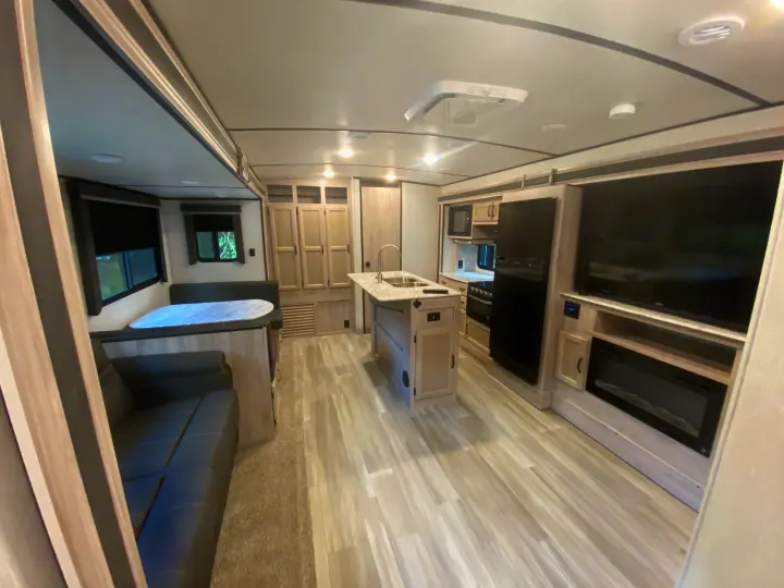 Coachmen Spirit Ultra Lite 3379BH 2021