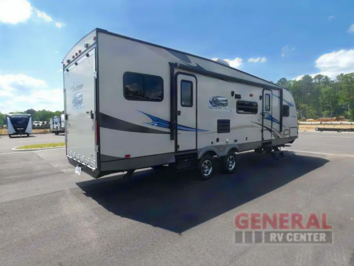 Coachmen Freedom Express 2015
