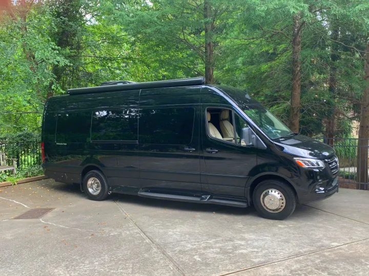 Ultimate Toys Sprinter 2021