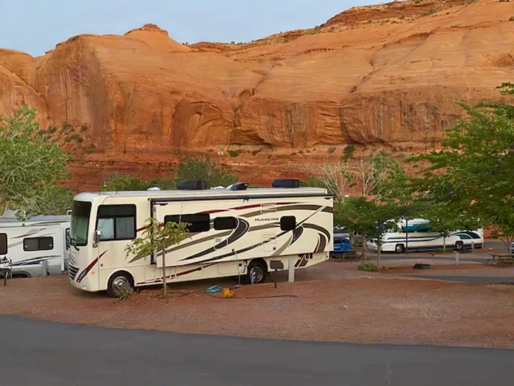 Thor Motor Coach Hurricane 2019