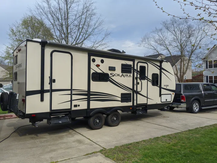 Palomino Solaire Ultra Lite 239DSBH 2016