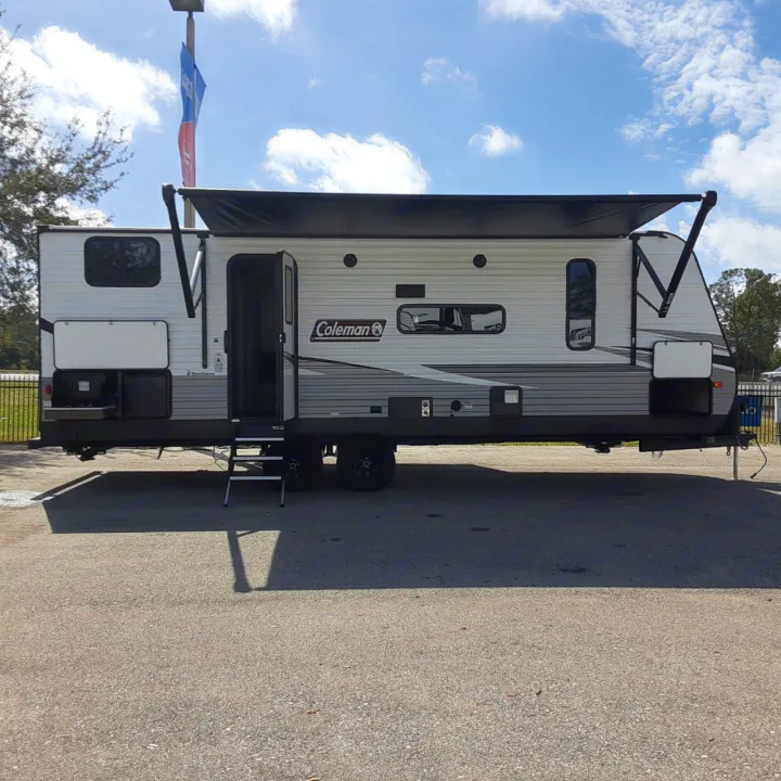 Coleman 242BHWE 2021