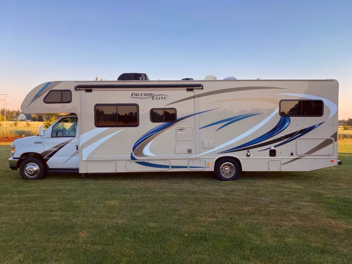 Thor Motor Coach Freedom Elite 2018