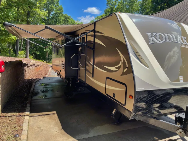 Dutchmen Kodiak 2016