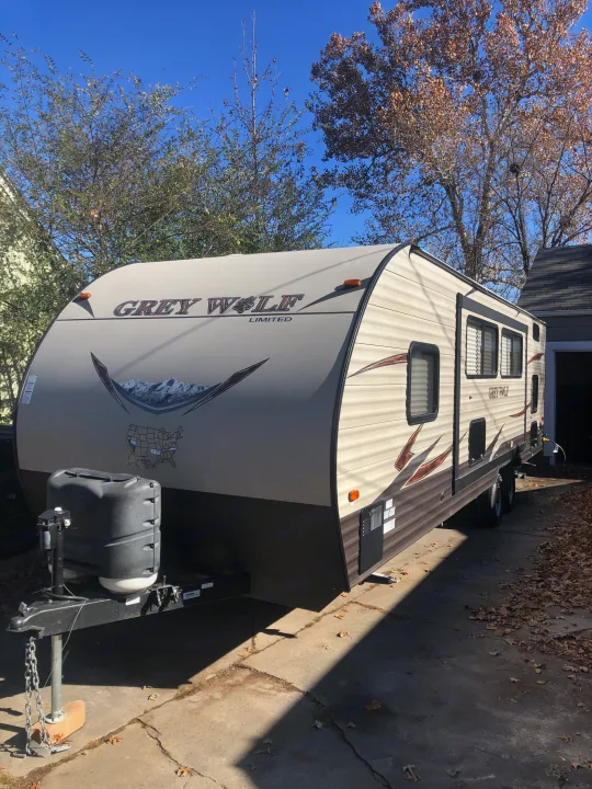 Forest River Cherokee Grey Wolf 2016