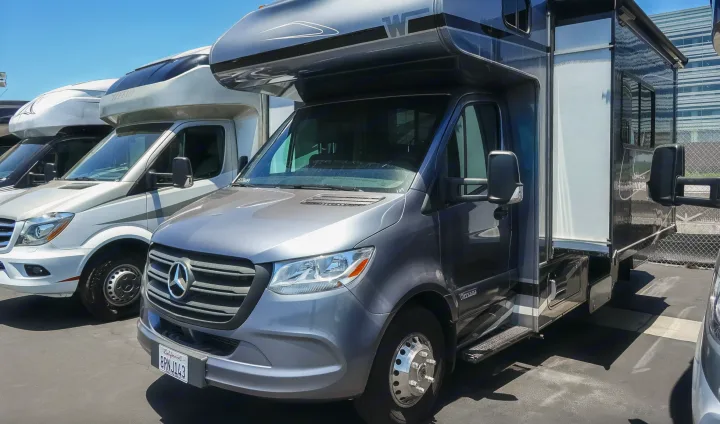 2020 WINNEBAGO VITA 24F featured with the slide OUT.. Winnebago Vita 2020