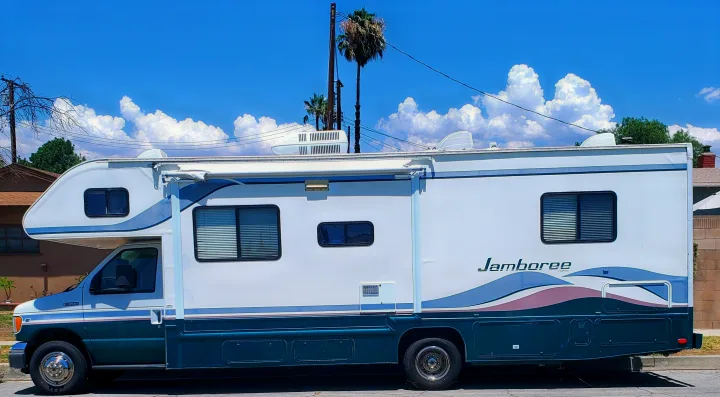29' footer. Ford Jamboree 1998