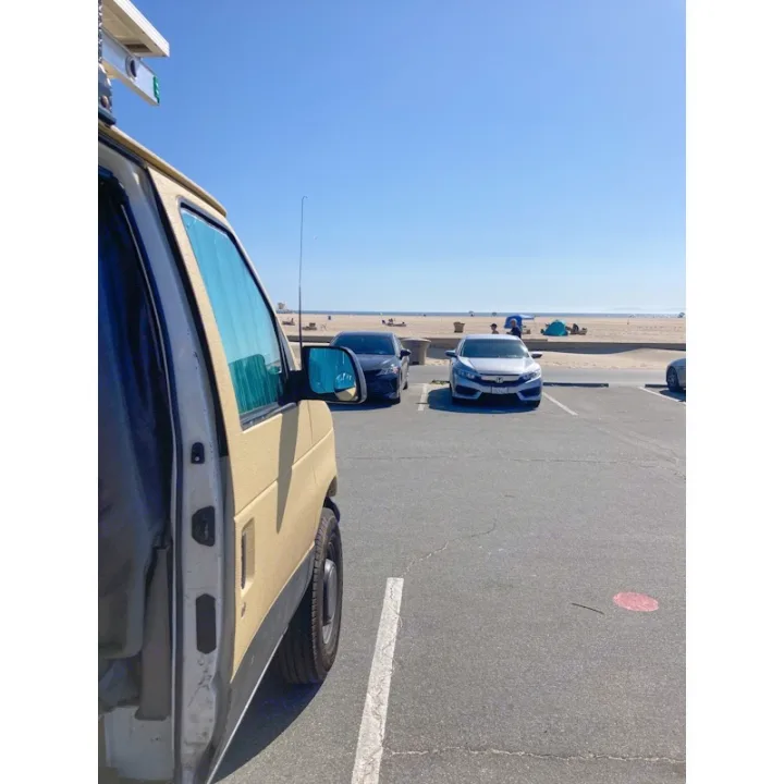 Ford Econoline 2000