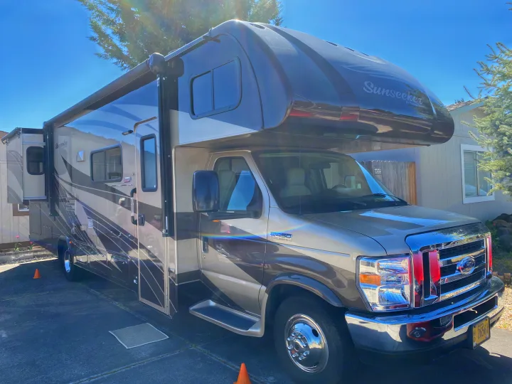 Forest River Sunseeker 2018