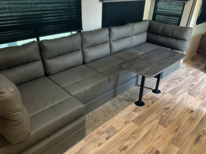 Venture Rv Sporttrek 2021
