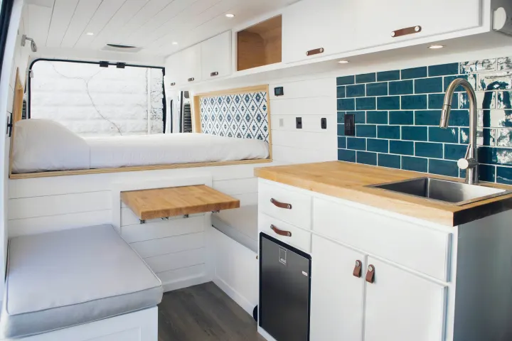 Dodge B Van 2019