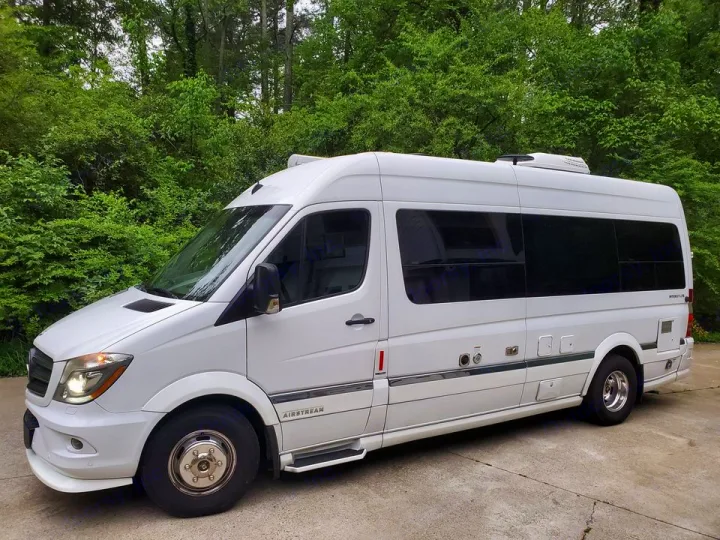 Airstream Interstate 2016