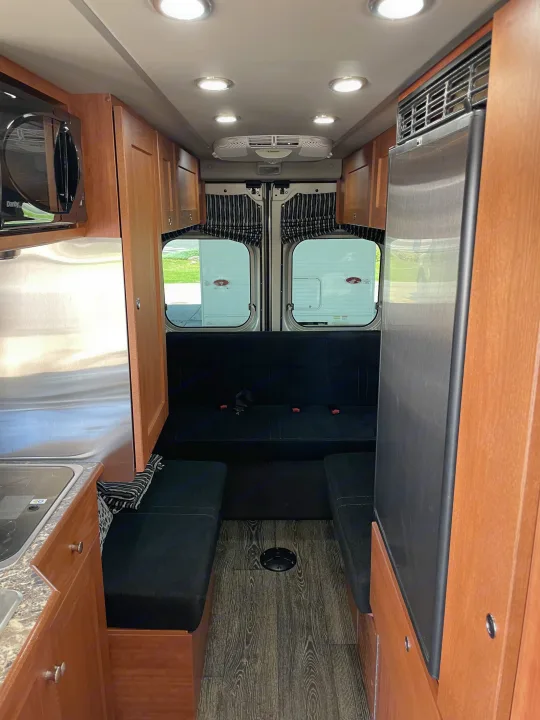 Roadtrek Roadtrek Class B 2018