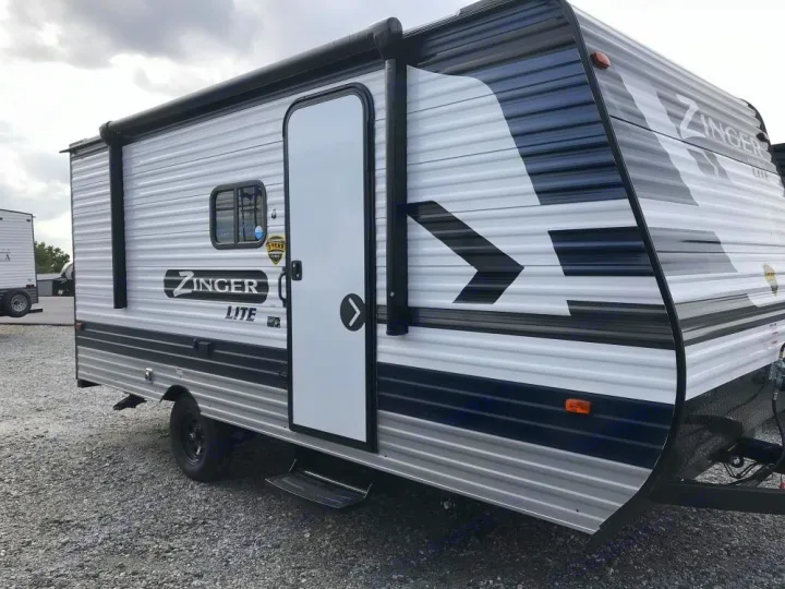 Crossroads RV Zinger Lite 2021