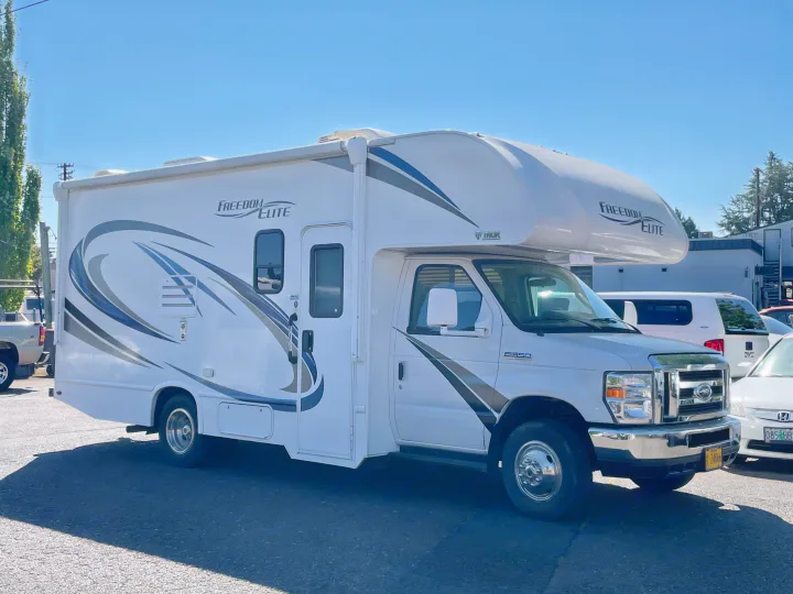 Thor Motor Coach Freedom Elite 2018