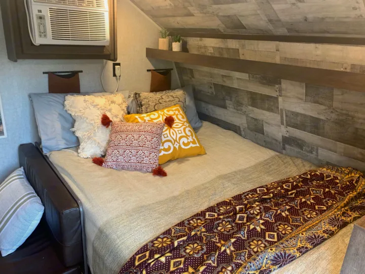 Whether it's the sweet magic of sleep... or... the other kind of magic 😉 . Everyone agrees that the Master bed is where the magic happens.. Other Other 2021