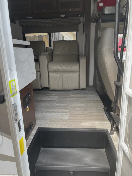 Forest River Sunseeker 2020