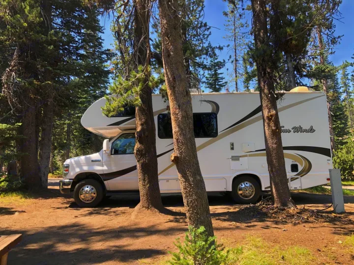This baby fits in tight spots!. Thor Four Winds 2016