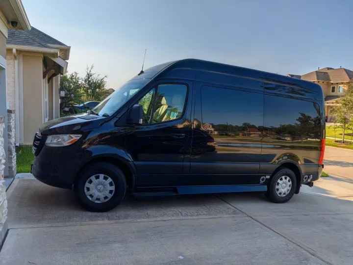 Easy to navigate and park. Mercedes Benz- Midwest Panda Luxury 2022