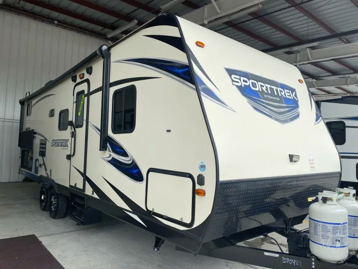 Venture Rv Sporttrek 2017
