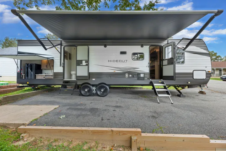 Keystone RV Hideout 2021