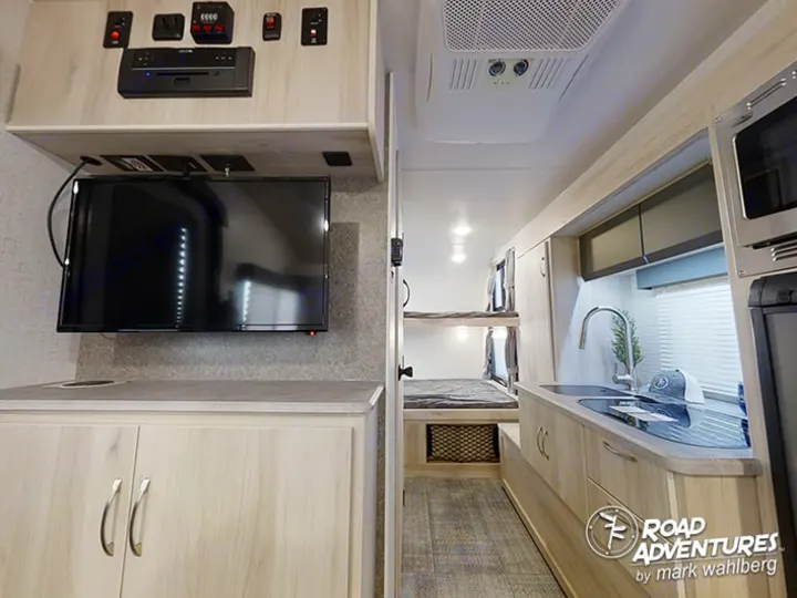 HDTV and the entertainment center. Winnebago Hike 172BH 2022