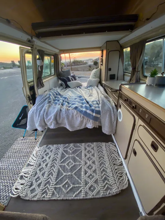 bed #1. Volkswagen Vanagon 1982