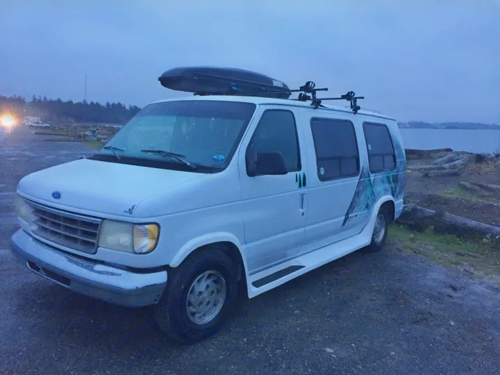 Ford E150 Chariot Hi-Top Conversion 1993