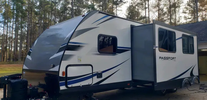 Keystone RV Passport Grand Touring 2019