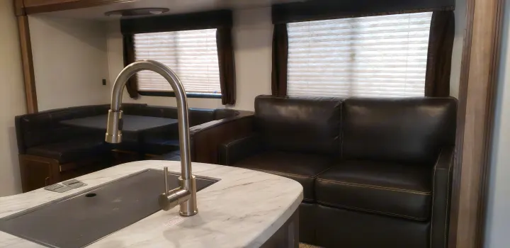 Keystone RV Passport Grand Touring 2019