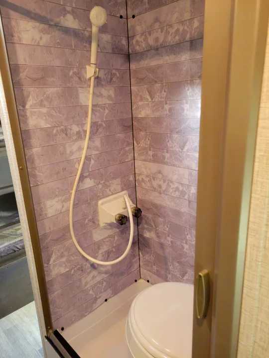 Shower. Braxton Creek Bushwacker 2022
