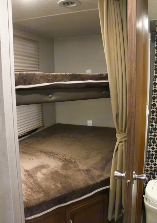 Coachmen Freedom Express 2021