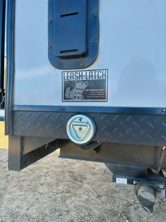 Forest River Cherokee Grey Wolf 2021