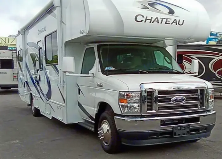 Thor Motor Coach Chateau 2022