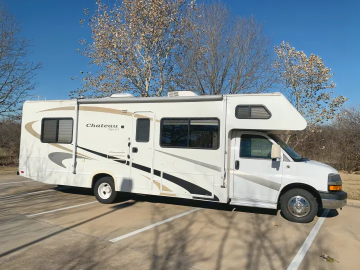 Let's Go! This 28-foot Class C drives very smoothly. Where would you like to go?. Four Winds Chateau Sport 2007