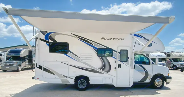Thor Motor Coach Four Winds 2021