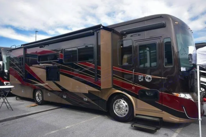 Tiffin Motorhomes Allegro Red 2021